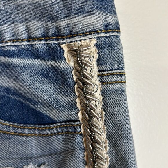Others follow ladies cut off distressed denim shorts with beaded sides size 30 - Picture 4 of 12
